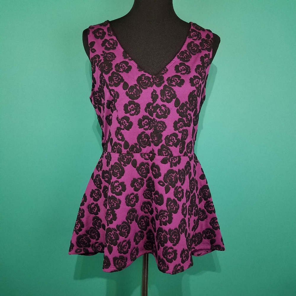 Torrid Floral Peplum Top - Picture 1 of 8